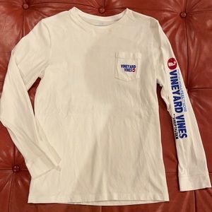 Vineyard Vines white crewneck long sleeve T medium boys